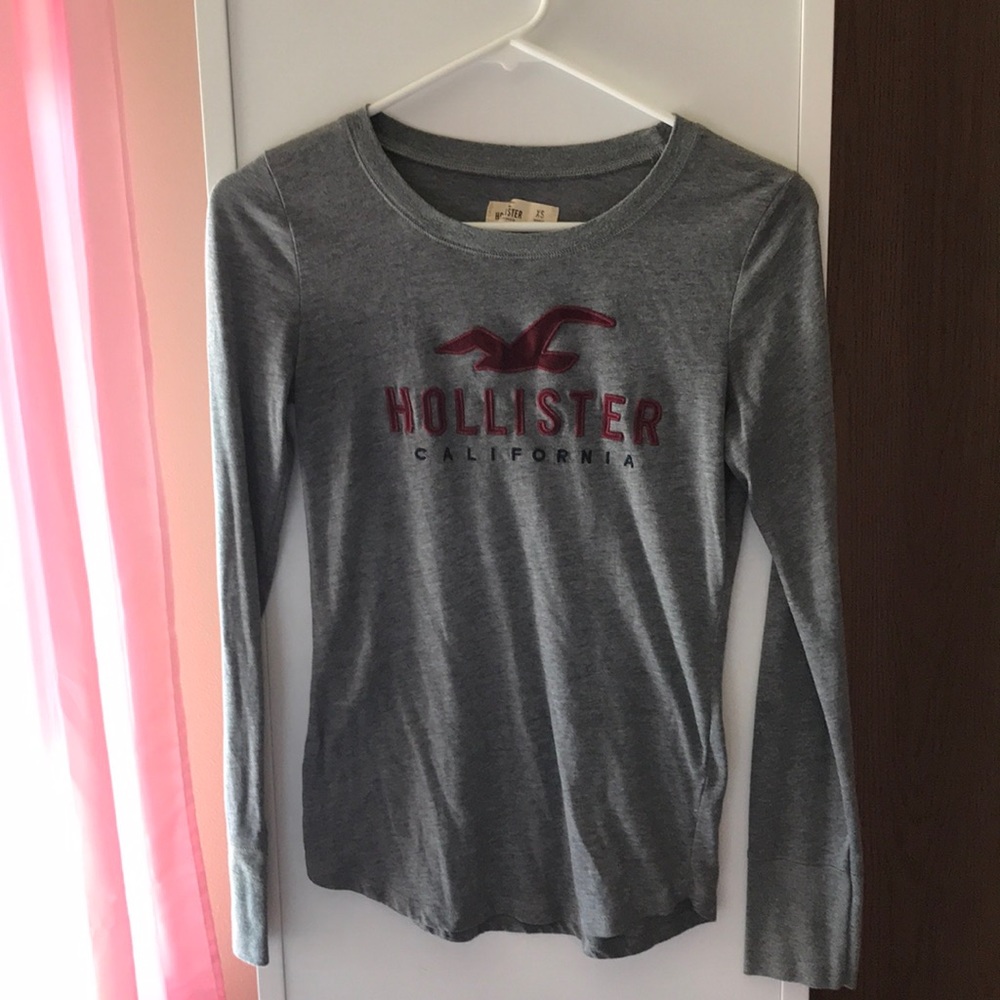 long sleeve shirt from Hollister :)